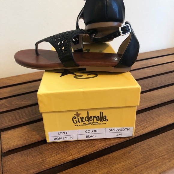 Rome Black Leather Sandals - Size 4 - Picture 3 of 3